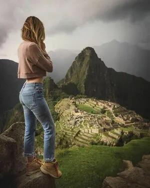 Jess Dales Thumbnail Picture