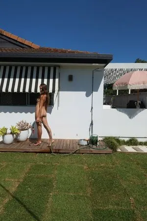 Jessa The Nude Blogger Thumbnail Picture