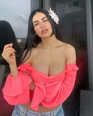 Jessica Cediel Profile Thumbnail