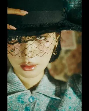 Jin Nana Thumbnail Picture