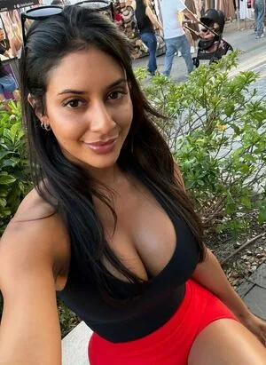 Jisel Lynn Thumbnail Picture