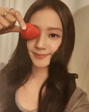 Jisoo OnlyFans Leaked Free Thumbnail Picture - #1xRACZ9DZn