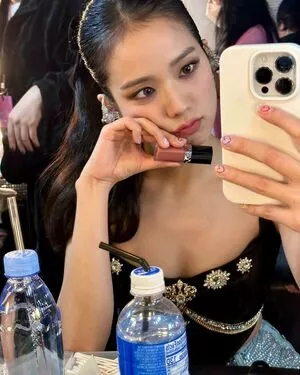 Jisoo OnlyFans Leaked Free Thumbnail Picture - #5CSobNiFyL
