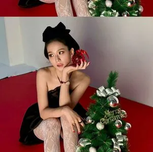 Jisoo OnlyFans Leaked Free Thumbnail Picture - #AqlAQScF8s