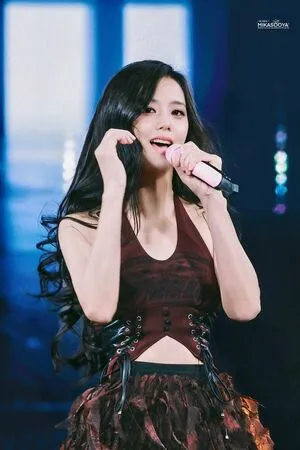 Jisoo OnlyFans Leaked Free Thumbnail Picture - #Md5otfaFMv