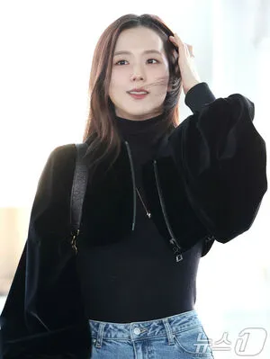 Jisoo OnlyFans Leaked Free Thumbnail Picture - #Thff1cTFsX