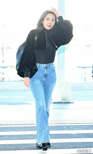 Jisoo OnlyFans Leaked Free Thumbnail Picture - #d0f8nNFZWA
