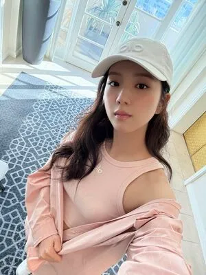 Jisoo OnlyFans Leaked Free Thumbnail Picture - #vD3jZn5bGd