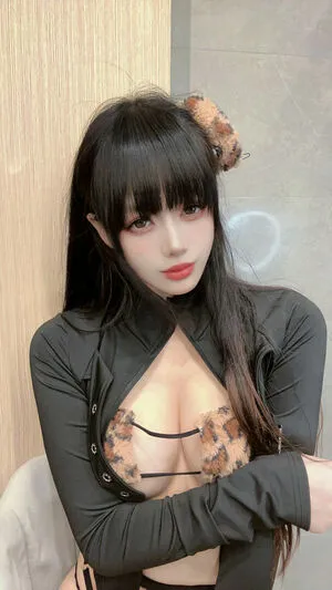 Jiu Yan OnlyFans Leaked Free Thumbnail Picture - #paxPfUM3JC