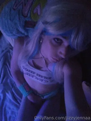 Jizzyjennaa Thumbnail Picture