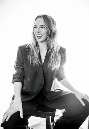 Jodie Comer Thumbnail Picture