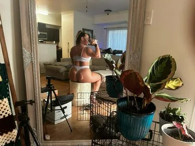 Jodie S Thumbnail Picture