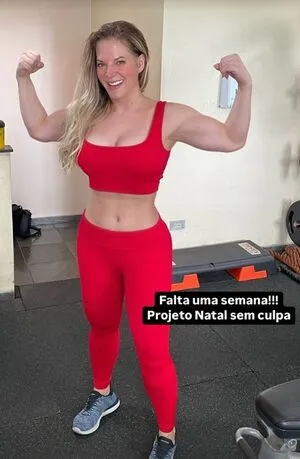 Joice Hasselmann Thumbnail Picture