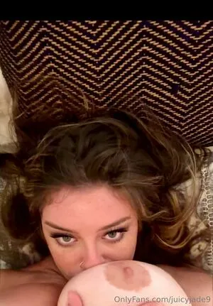juicyjade9 OnlyFans Leaked Free Thumbnail Picture - #8fWFDtOC4b