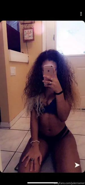 Julerriamor OnlyFans Leaked Free Thumbnail Picture - #S1PmLRgbng