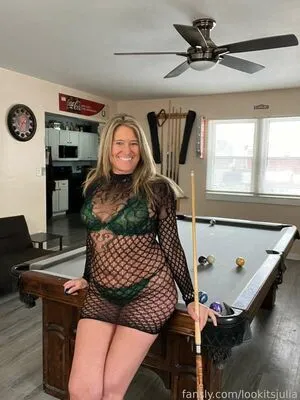 Julia Cox OnlyFans Leaked Free Thumbnail Picture - #0BwrFeoKMW