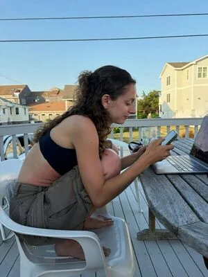 Julia Dicesare OnlyFans Leaked Free Thumbnail Picture - #LGbldI2Ti4