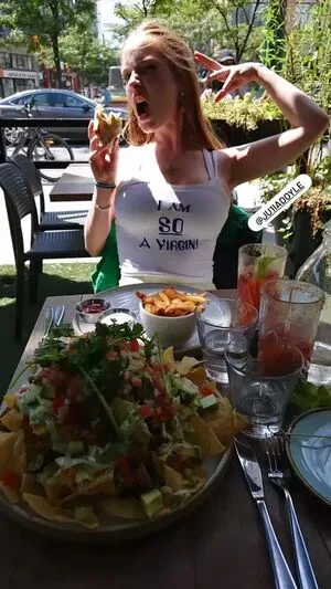 Julia Doyle OnlyFans Leaked Free Thumbnail Picture - #skbehv059O