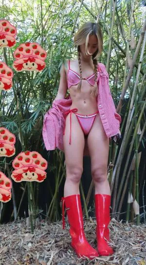 Julia Ernst OnlyFans Leaked Free Thumbnail Picture - #2H4NosZMVV