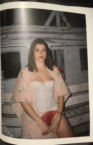 Julia Fox OnlyFans Leaked Free Thumbnail Picture - #Zse0T7FnDd