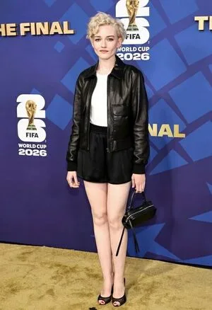 Julia Garner OnlyFans Leaked Free Thumbnail Picture - #OeF4UPBYT1
