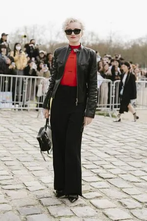 Julia Garner OnlyFans Leaked Free Thumbnail Picture - #cvbJkkW0PW