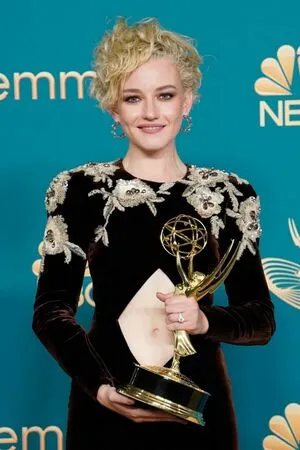 Julia Garner OnlyFans Leaked Free Thumbnail Picture - #qZ2LO2v6Ko