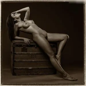 Julia Romanova Thumbnail Picture