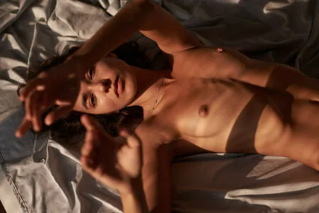 Julia Slip OnlyFans Leaked Free Thumbnail Picture - #CIMdKidA73