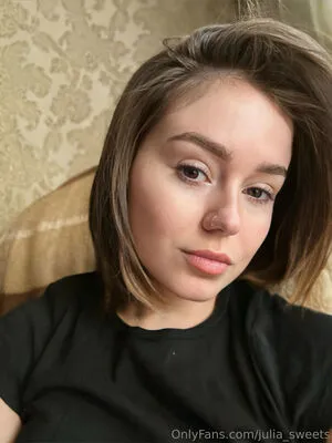 Julia Sweets OnlyFans Leaked Free Thumbnail Picture - #XFCidWEAOm