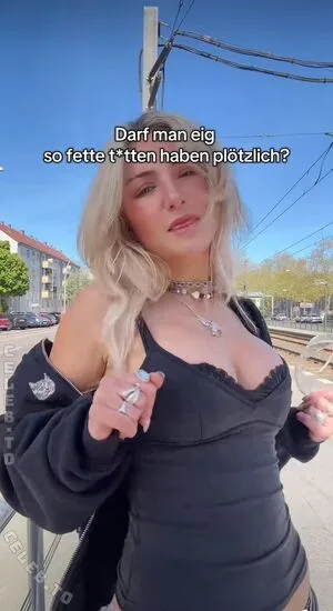 Julia Wulf OnlyFans Leaked Free Thumbnail Picture - #P7zkoOp8X7
