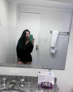 Julia Yoko Thumbnail Picture