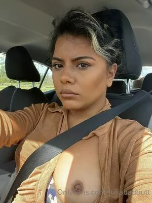 JuliaBadButt Profile Thumbnail
