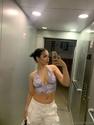 Juliaplayful Thumbnail Picture