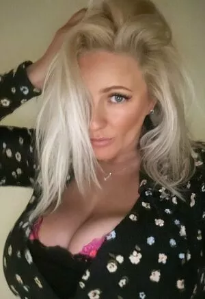 Julie OnlyFans Leaked Free Thumbnail Picture - #vd2Xe2Dep0