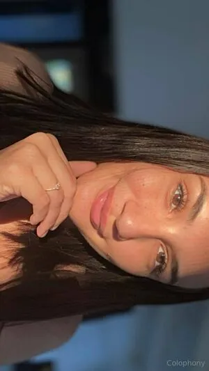 Julietgzz Thumbnail Picture