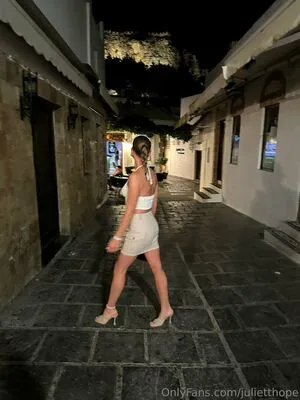 Julietthope Thumbnail Picture