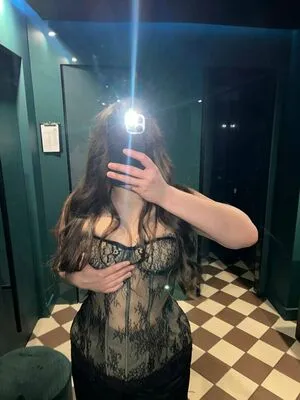 Jullyberk Thumbnail Picture