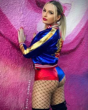 June summers OnlyFans Leaked Free Thumbnail Picture - #KkxKAkr5Y0