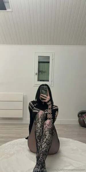 Justemmamoooon OnlyFans Leaked Free Thumbnail Picture - #5LOfPPhLua