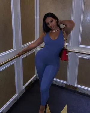 Kaira Dhanoa Thumbnail Picture