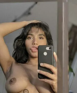 Kalani Fernando Thumbnail Picture