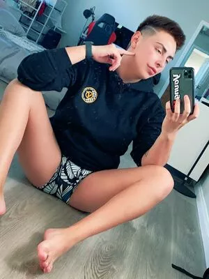 Kameron Taylor Thumbnail Picture