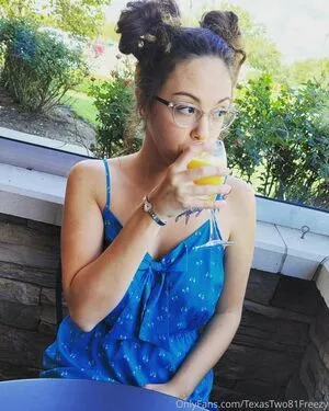 Kara Capri OnlyFans Leaked Free Thumbnail Picture - #XC4n9QSSMF