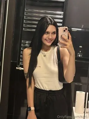 Kari I OnlyFans Leaked Free Thumbnail Picture - #JL4LFs2evU