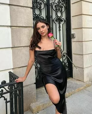 Karina Achaeva Thumbnail Picture