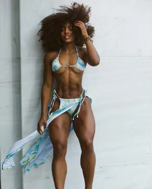 Karina Nicoldine Thumbnail Picture