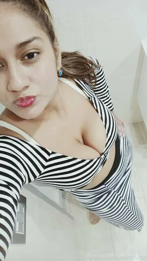 Karolin25 OnlyFans Leaked Free Thumbnail Picture - #419ZTVIAkI