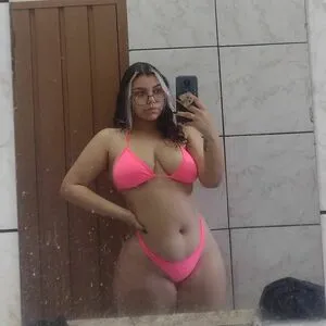 Karolina Souza Leite Thumbnail Picture