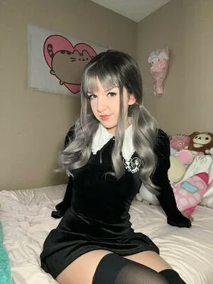 Kat Perez Thumbnail Picture